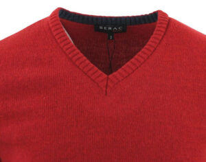 pull 80% laine col V GUY DE BERAC rouge R1386