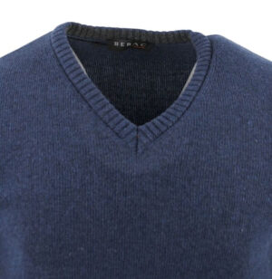 pull 80% laine col V GUY DE BERAC bleu R1386